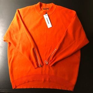 TAHARI OVERSIZED SWEATER